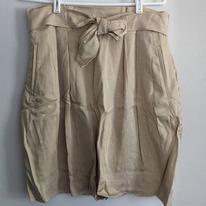 H&M Tan Tie Pleated Skirt with Pockets Women Size 10
